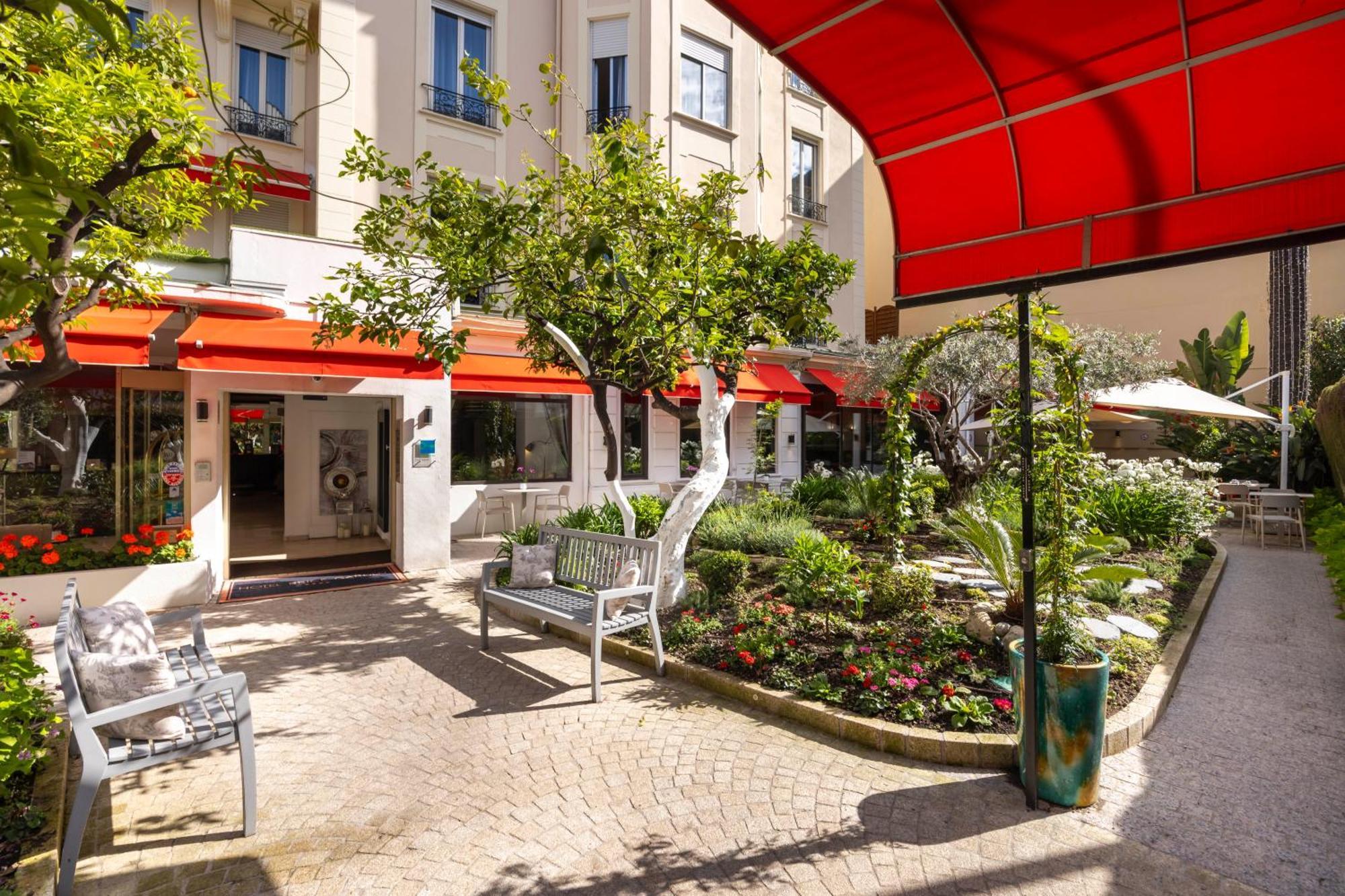 Western Brice Garden Hotel